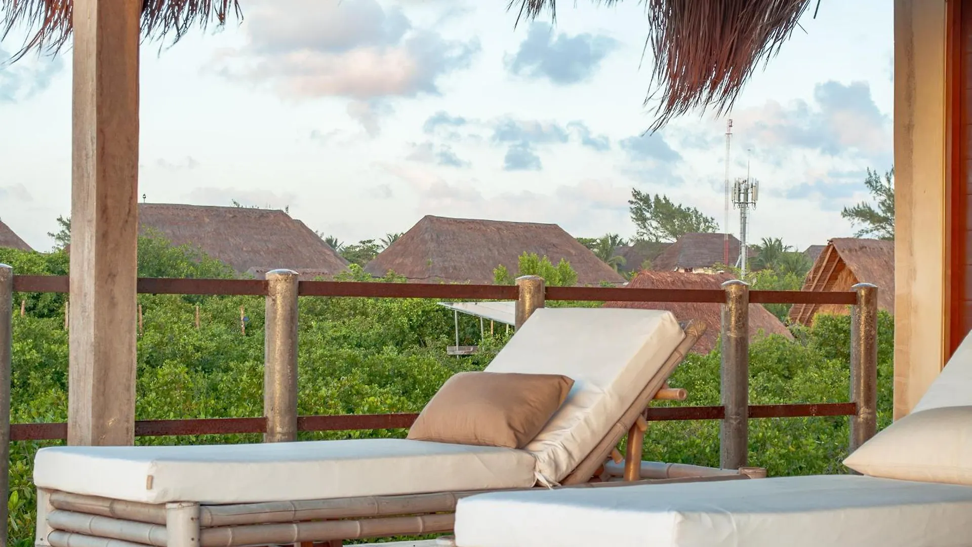 Caiman Habitat Tulum Beach, By Ahau Collection 5*,